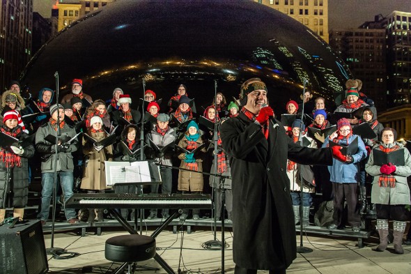 Chicago's Apollo Chorus carols at Cloud Gate
