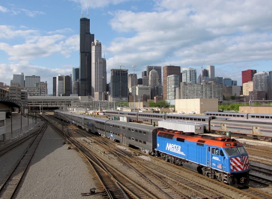 Metra_Train_in_Chicago