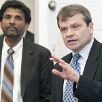 Physicist Sivalingam Sivananthan and US Rep Mike Quigley