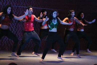 Dhaamal dancers performing