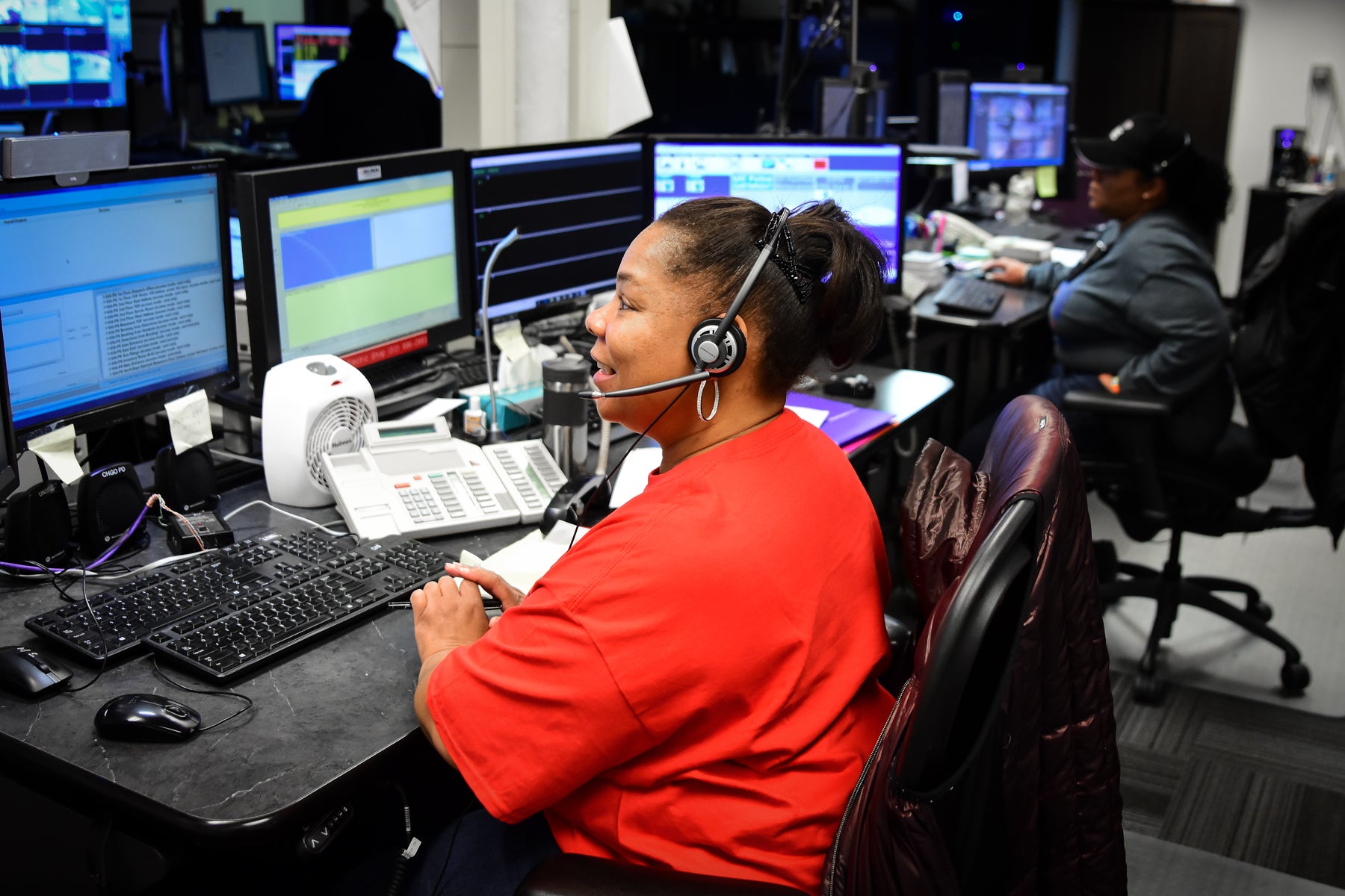 celebrating-national-public-safety-telecommunicators-week-uic-today