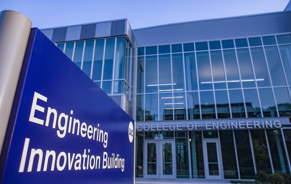 UIC's Engineering Innovation Building