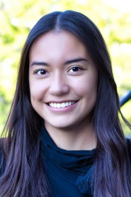 Coraima Yanez, a 2021 UIC master’s graduate in community health sciences with a concentration in global health