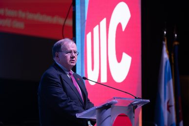 Chancellor Michael Amiridis delivers the State of the University address Tuesday, April 5, 2022.