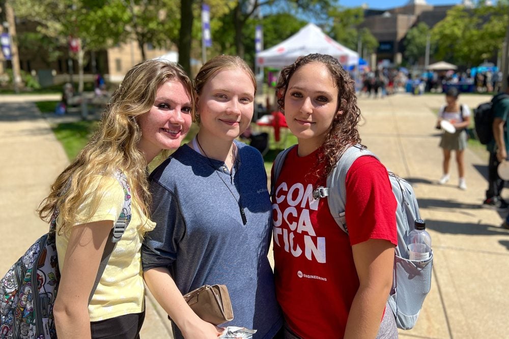 First-year UIC students posing | UIC today