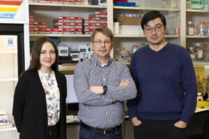 UIC research helps create new antibiotic that evades bacterial resistance 